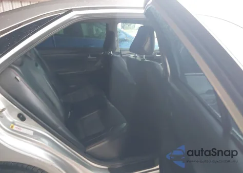 2015 Toyota Camry Se z USA, uszkodzony, nr VIN 4T1BF1FK6FU499809